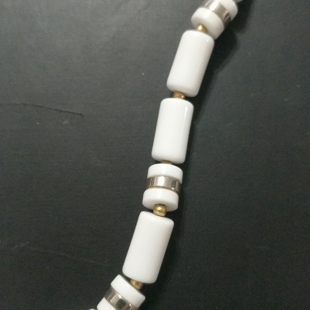 Vintage White Plastic Beaded Statement Necklace - image 2